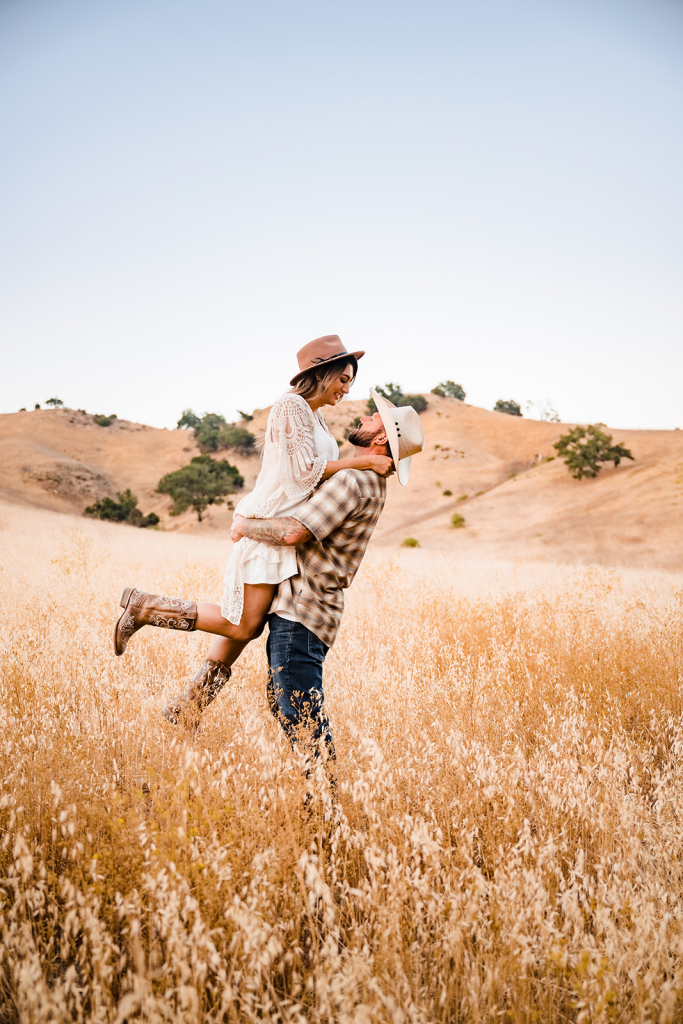 Blog 26 | Top wedding photographer | Engagement shoot | LA Harvest-Themed Props